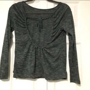 🔥3/$30 Titika Activewear long sleeve top heather gray Yoga strappy Size 0 XS/S